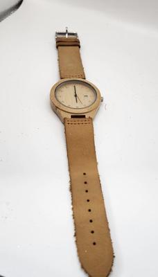 Cucol Mens Bamboo watch