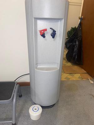 HOT & COLD WATER DISPENSER AND STEP STOOL