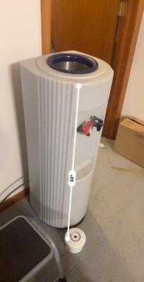 HOT & COLD WATER DISPENSER AND STEP STOOL
