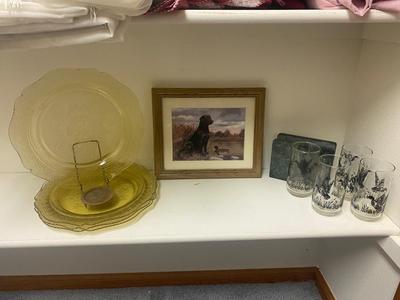 DEPRESSION GLASS PLATES, VINTAGE PAINTED DUCK GLASSES, STONE NAPKIN HOLDER AND HUNTING DOG PICTURE