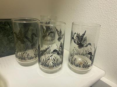 DEPRESSION GLASS PLATES, VINTAGE PAINTED DUCK GLASSES, STONE NAPKIN HOLDER AND HUNTING DOG PICTURE