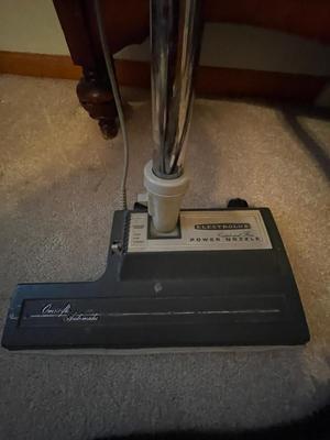 ELECTROLUX CARPET AND RUG CANISTER VACUUM