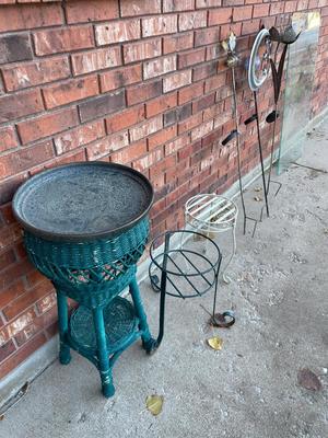 OUTDOOR STANDS AND DECOR