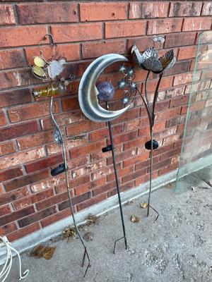 OUTDOOR STANDS AND DECOR
