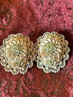 PENDENTS, EARRINGS, MISCELLANEOUS JEWELRY