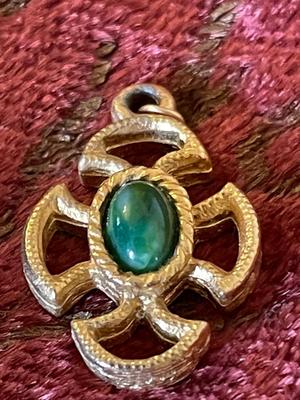 PENDENTS, EARRINGS, MISCELLANEOUS JEWELRY