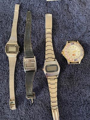 VARIETY OF WATCHES FOR PARTS OR REPAIR