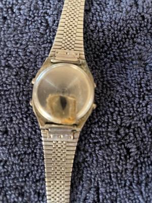 VARIETY OF WATCHES FOR PARTS OR REPAIR