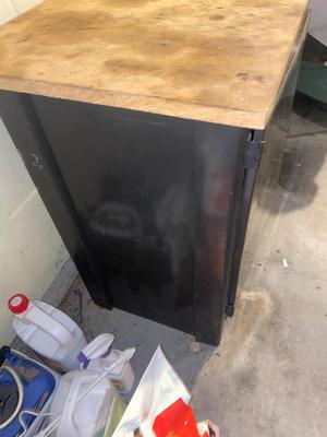 TOOL CHEST/CABINET WORKBENCH