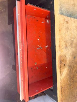 TOOL CHEST/CABINET WORKBENCH