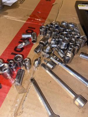 MANY 1/4” DRIVE SOCKETS & EXTENSIONS w/ RACHET