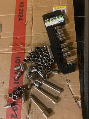 MANY 1/4” DRIVE SOCKETS & EXTENSIONS w/ RACHET