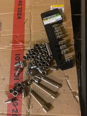MANY 1/4” DRIVE SOCKETS & EXTENSIONS w/ RACHET