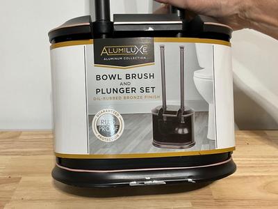 New plunger/bowl brush set