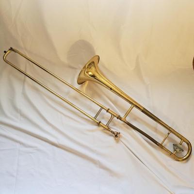 Collegiate Trombone and Max Hard Case (UB-KD)