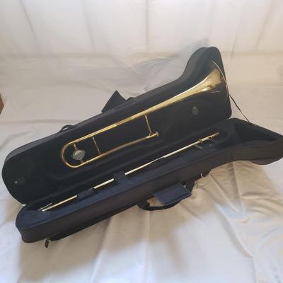 Collegiate Trombone and Max Hard Case (UB-KD)