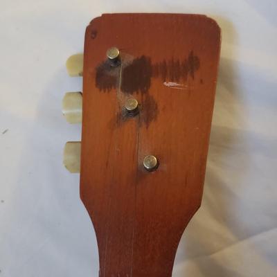 Balalaika Instrument (UB-KD)