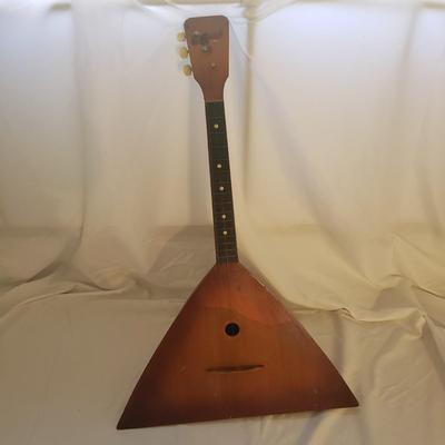 Balalaika Instrument (UB-KD)
