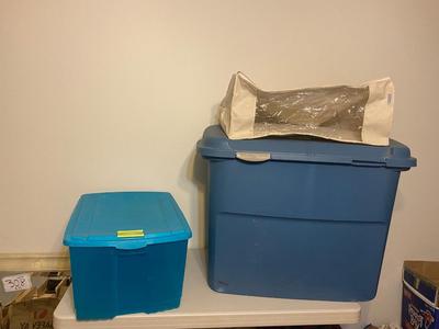 VERY LARGE TOTE WITH HINGED LID, MEDIUM TOTE AND SPACE STORAGE BAG