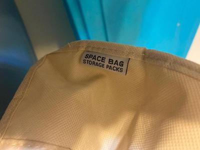 VERY LARGE TOTE WITH HINGED LID, MEDIUM TOTE AND SPACE STORAGE BAG