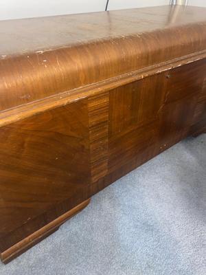 ROOS SWEETHEART CEDAR CHEST