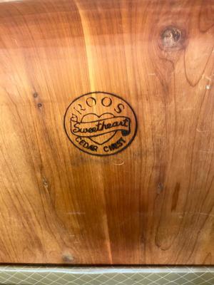 ROOS SWEETHEART CEDAR CHEST