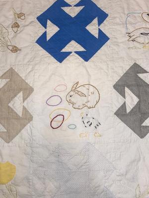 PRETTY HANDMADE CHILDS QUILT