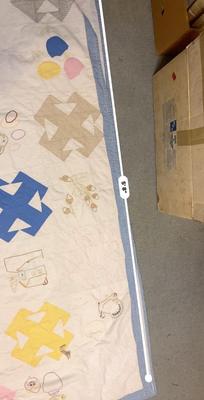 PRETTY HANDMADE CHILDS QUILT