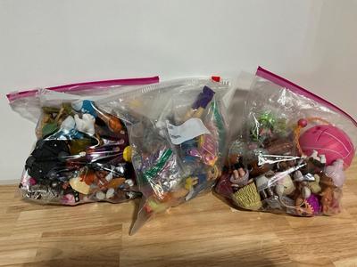 Toy Lot - Dolls and People