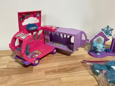 Toy Lot Frozen and van