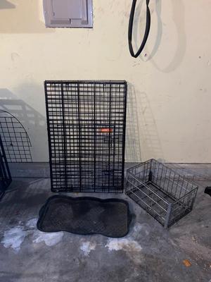 DOG KENNEL, FLOOR MAT, WIRE BASKET