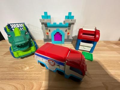 Alligator truck, Fisher Price, Mind Craft, Paw Patrol items