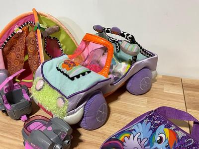 Groovy Girls Car and Tent