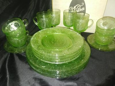 TIARA GLASSWARE