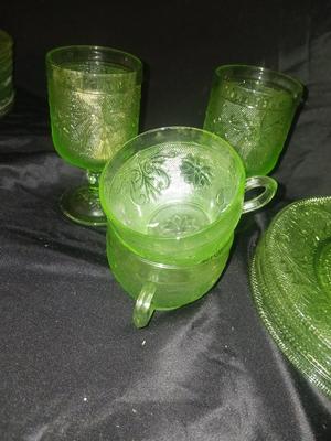 FOUR PIECE SET TIARA