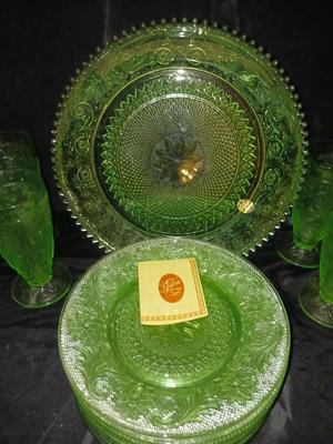 EIGHT PIECE TIARA SET