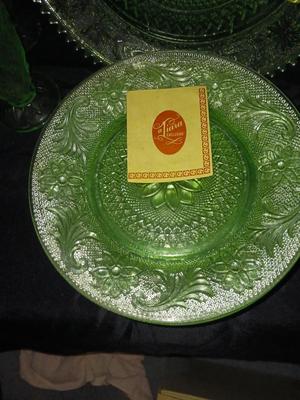 EIGHT PIECE TIARA SET
