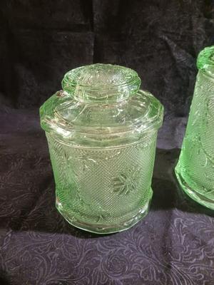 TIARA CANISTERS