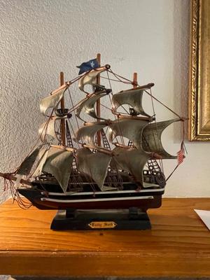 CUTTY SARK MODEL SHIP