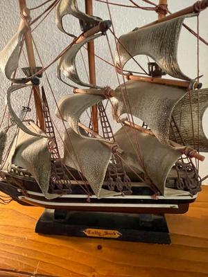 CUTTY SARK MODEL SHIP