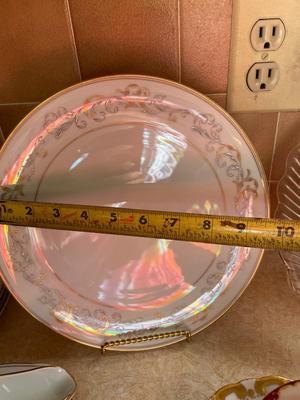 VARIOUS VINTAGE GLASS