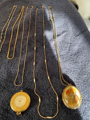 COSTUME JEWELRY CHAINS & 2 PENDANTS