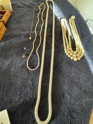 BEADED COSTUME JEWELRY
