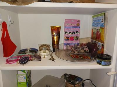 WOMENS ACCESSORIES