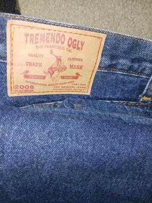 MENS LEVIS & LEE JEANS, BATHROBE & MORE
