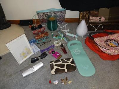 DIFFUSERS, PURSES, READING GLASSES AND MORE