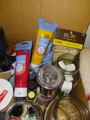ART AND CRAFT SUPPLIES