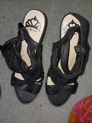 WOMENS SANDALS