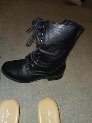 WOMENS BOOTS AND SANDALS