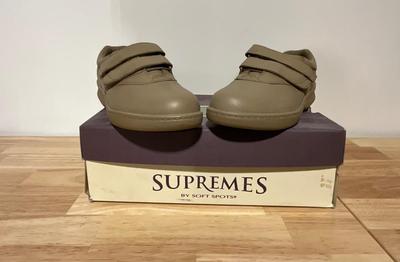 Supremes by Soft Spots size 6